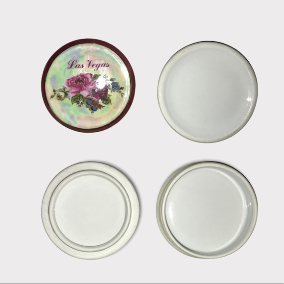 Vintage Las Vegas Nevada Souvenir Iridescent Porcelain Collectible - Picture 4 of 6